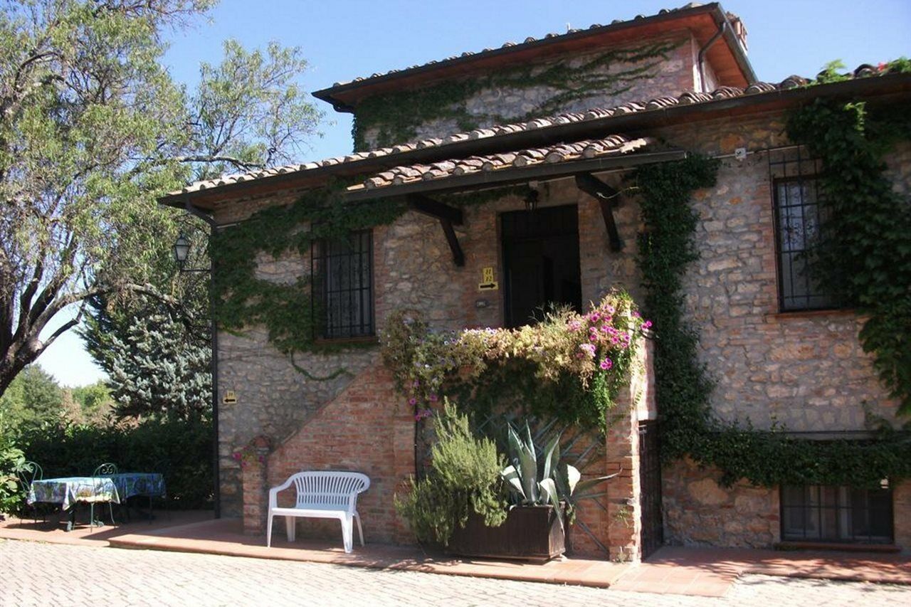 Hotel Il Pietreto กอลเลวัลเดลซา ภายนอก รูปภาพ